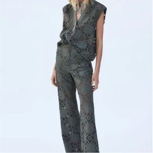 Cutout trousers